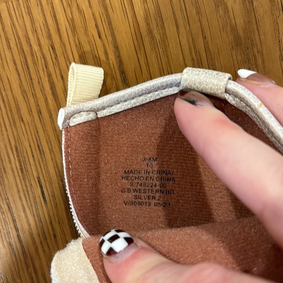 Two Pairs baby girl Boots - EUC,‎ hardly worn. - Picture 5 of 5